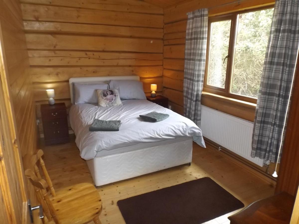 Your Home From Home On The Edge Of The Cotswolds 이브샘 외부 사진