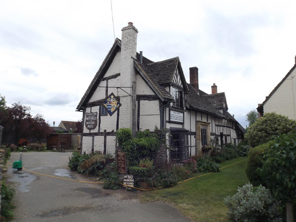 Your Home From Home On The Edge Of The Cotswolds 이브샘 외부 사진