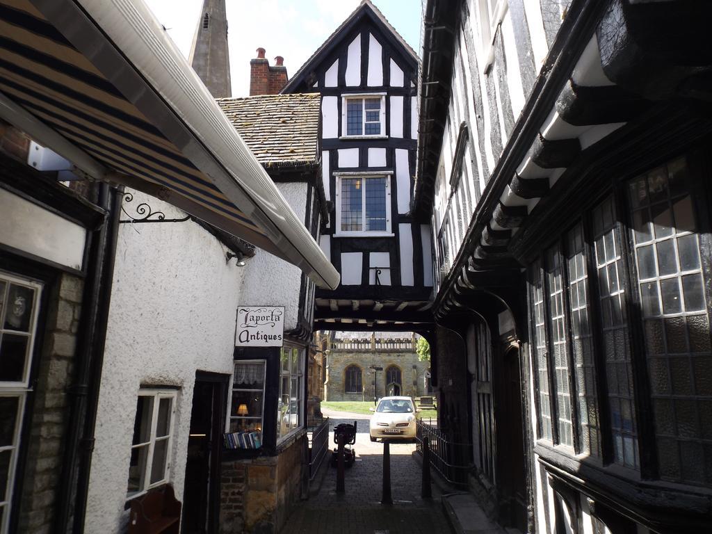 Your Home From Home On The Edge Of The Cotswolds 이브샘 외부 사진